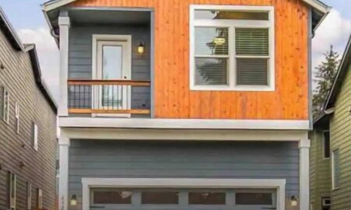 Pleasant Valley House | 2,100 SqFt Contemporary Home W/Jacuzzi & Fire Pit