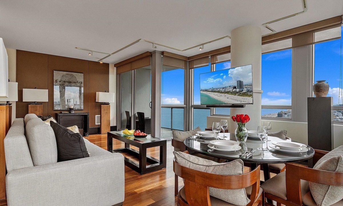 City Center Apartment | 2/2 Direct Ocean at the Setai