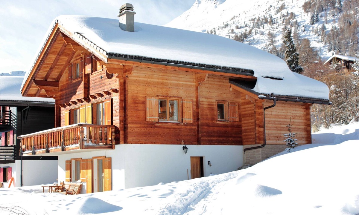 Vex Apartment | 2-3 pers. Apartment in Chalet Campanula directly on the Etherolla Piste 4 Valleys