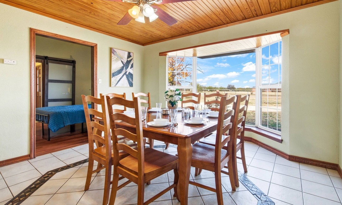 Abilene House | 2 Acre Grand Haven Large Groups Welcome