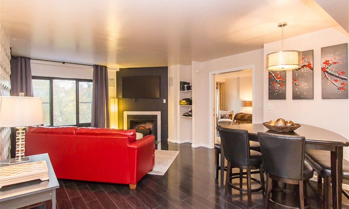 Snowshoe Condo | 2 Bdrm Condo, A/C, Pool/Hot Tub