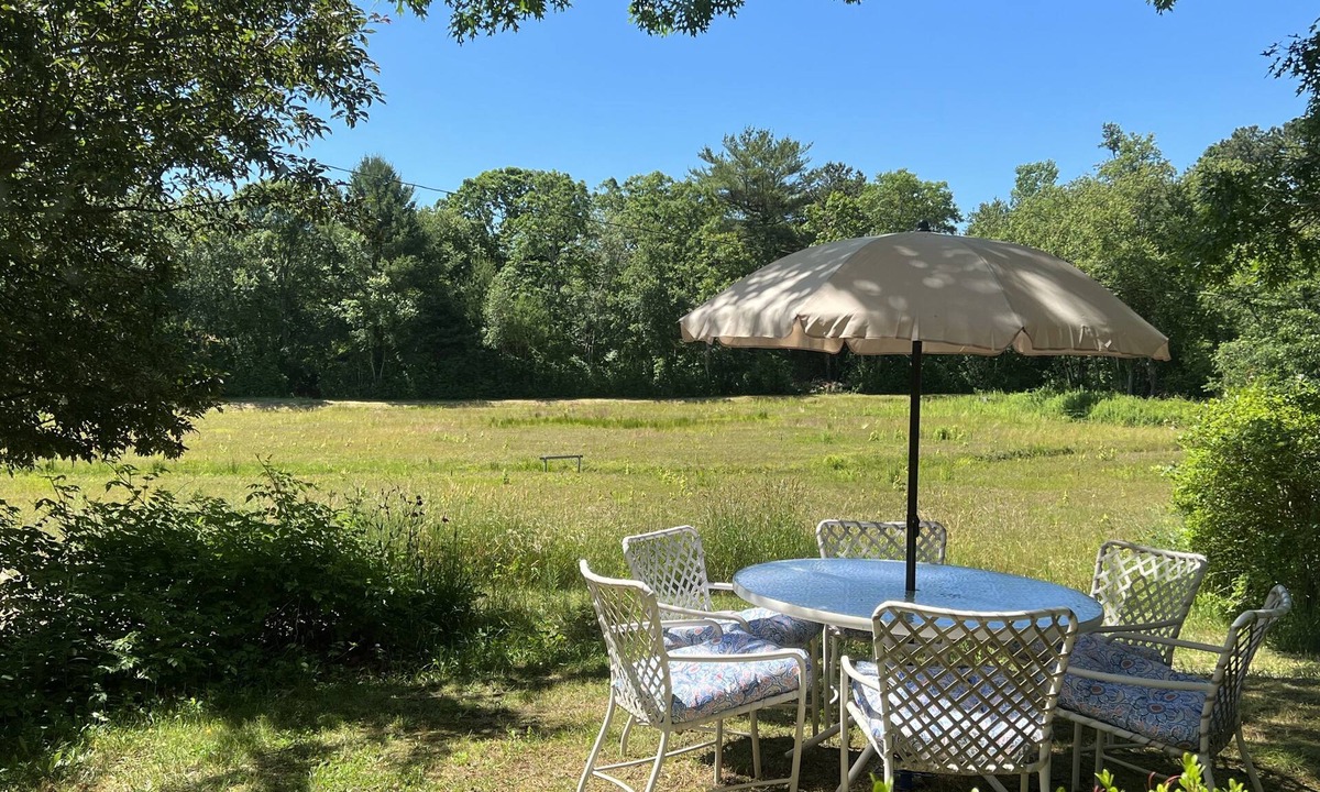 East Falmouth Cottage | 2-bdrm Cottage | Close to Everything | Pet Friendly