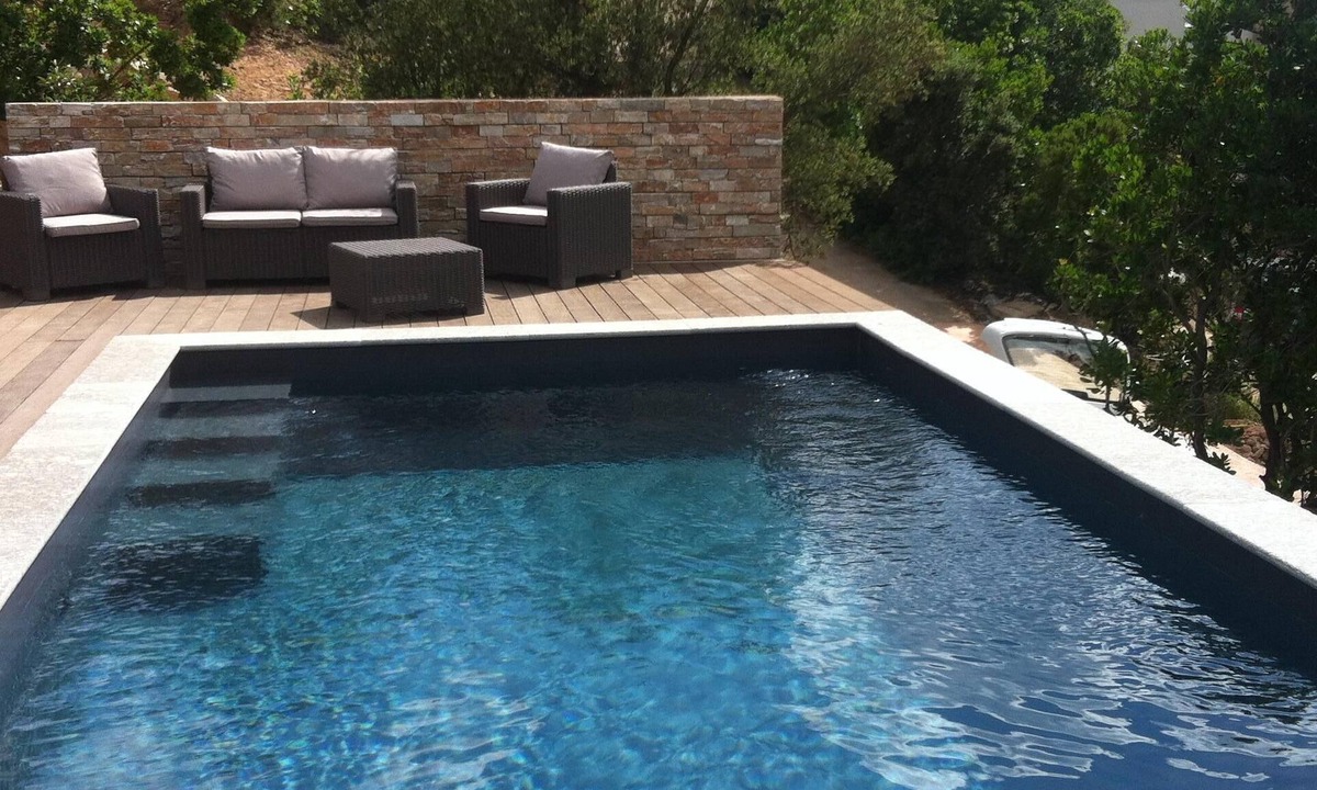Cirendinu House | 2 bedroom house with private pool 5 minutes from the beaches