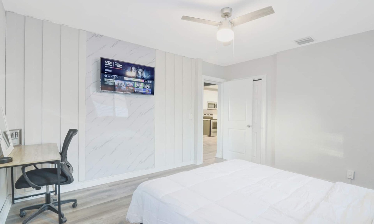 Miramar House | #2 Beautiful Modern Home