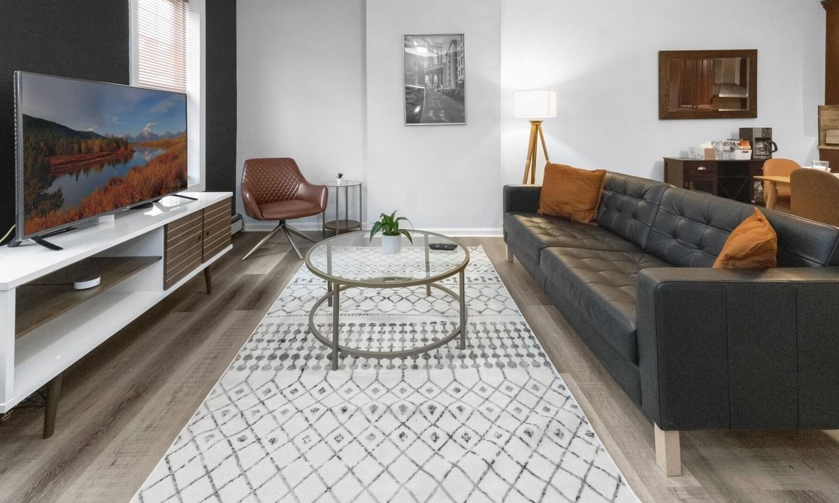 Harrison Apartment | 2 bed/1 bath Work from home Oasis NYC Getaway w/Backyard