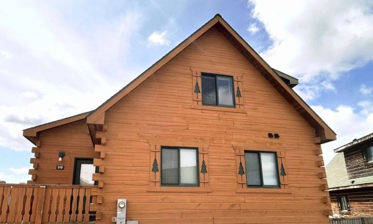 Warrens Cabin | 2-Bed 2.5 Bath Cabin Near Jellystone/Three Bears Resort in Warrens, WI- Unit A
