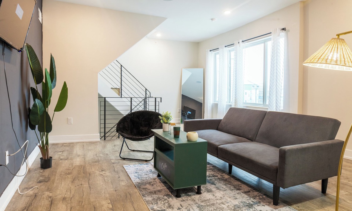 Kensington Apartment | 2-Bed 2-Bath W/D Central Kitchen Wifi Desk