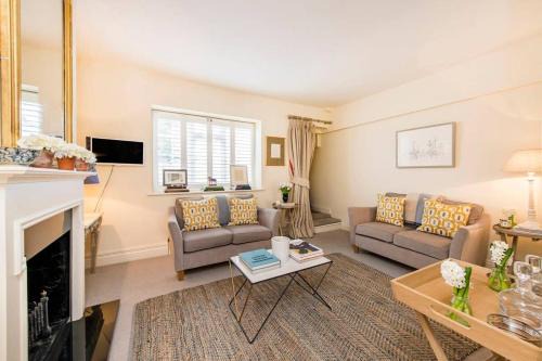 Campden Apartment | 2 Bed Apartment - Notting Hill