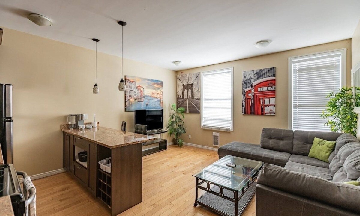 Sandy Hill Apartment | 2-Bed App Downtown Ottawa 36D