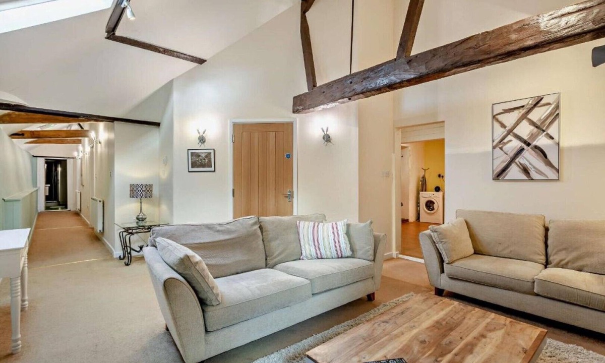 Hethel House | 2 Bed Barn conversion