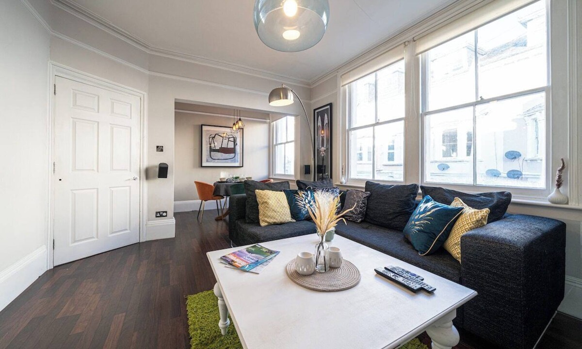 Royal Tunbridge Wells Apartment | 2 Bed Central Tunbridge Wells