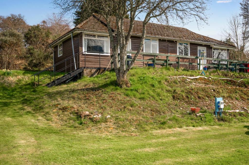 Contin Ski Chalet | 2 Bed Chalet - Sleeps 3 - River and mountain views