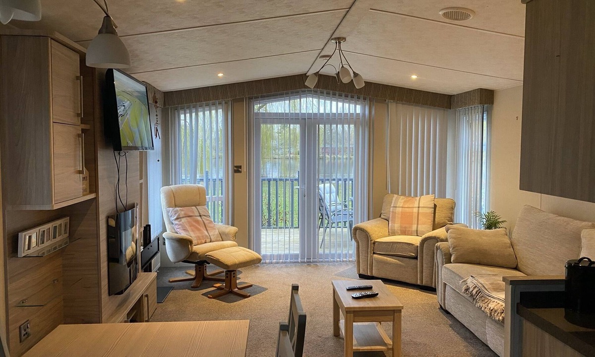 Great Billing House | 2 Bed Cosy Lodge