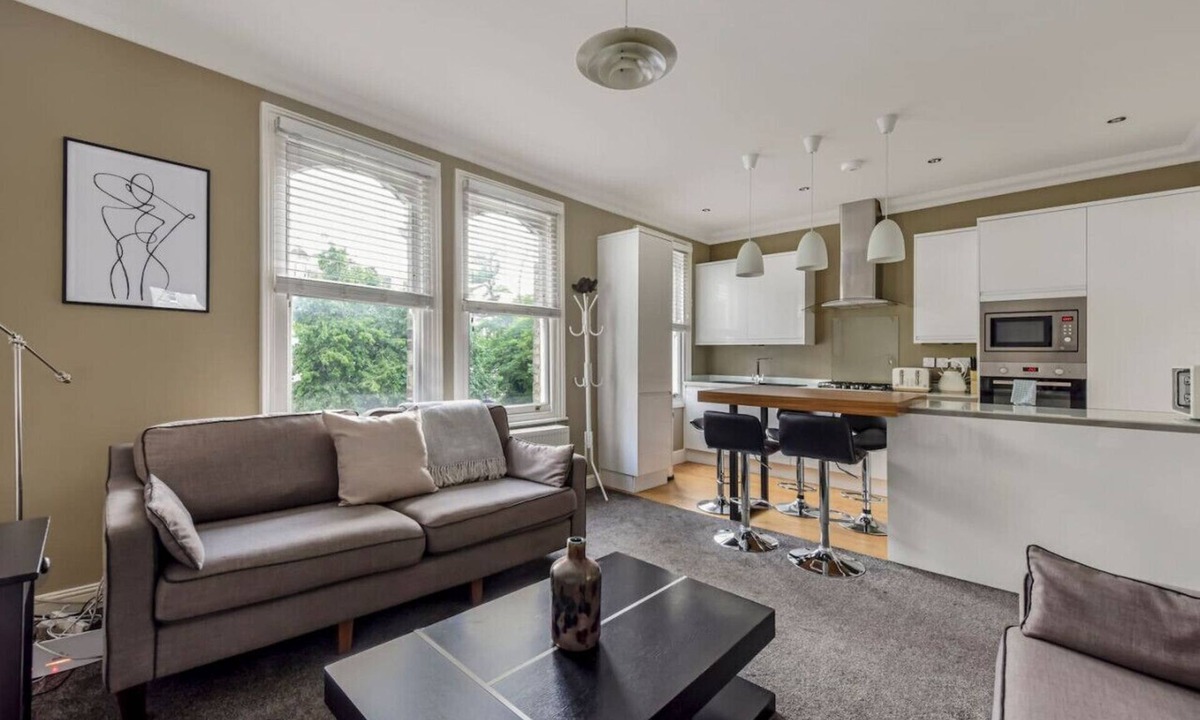 West Kensington Apartment | 2 Bed Flat in West Kensington