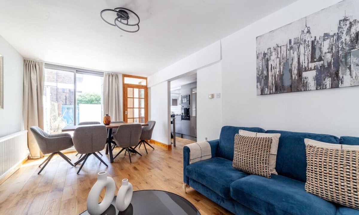 Canonbury Apartment | 2 Bed Garden Flat in Islington