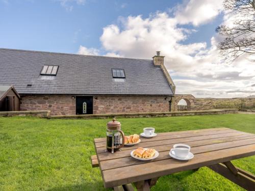 Fenwick House | 2 Bed in Bamburgh 36344