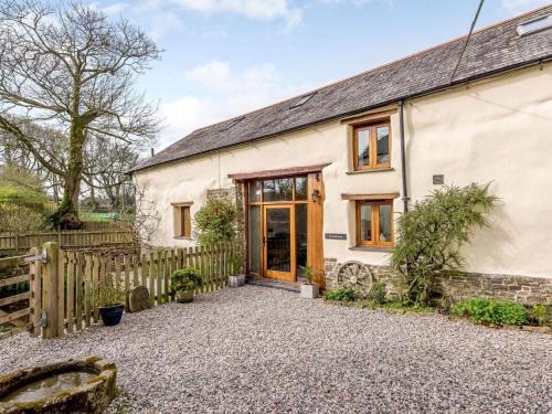 Bude House | 2 Bed in Bradworthy 43239