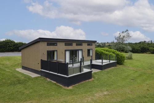 Canaston Wood Cabin | 2 Bed in Canaston Bridge oc-m34701