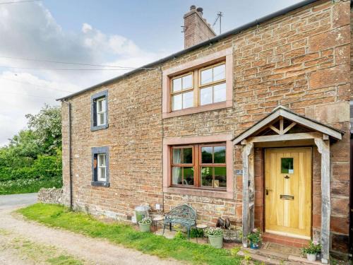 Wing House | 2 Bed in Carlisle oc-83330