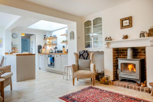 Freshwater House | 2 Bed in Freshwater oc-a30347