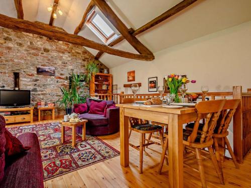 Gamblesby House | 2 Bed in Gamblesby 90415