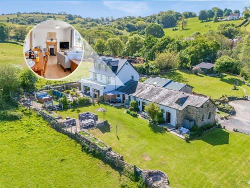 Pen-clawdd House | 2 bed in Gower 77978