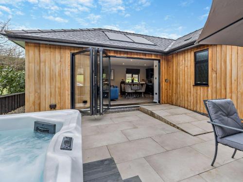 Tirabad House | 2 Bed in Heyope 94202