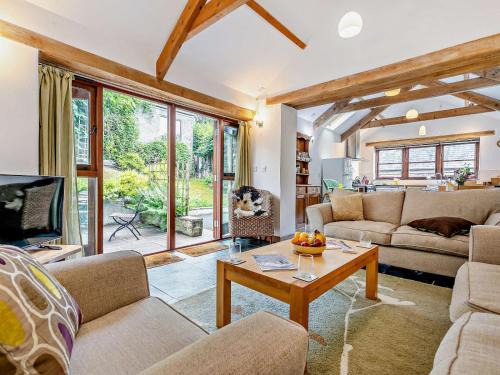 Brazzacott House | 2 Bed in Launceston oc-02043