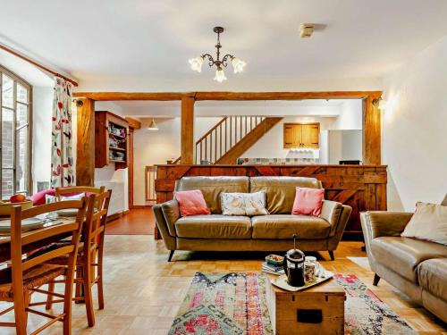 Brazzacott House | 2 Bed in Launceston oc-02036