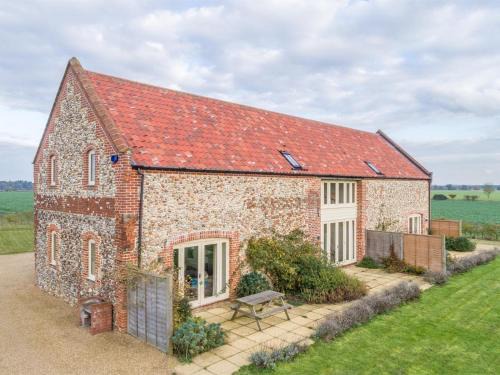 Fakenham House | 2 Bed in Pensthorpe KT002