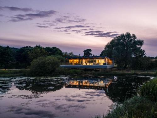 Richmond House | 2 Bed in Richmond oc-95005