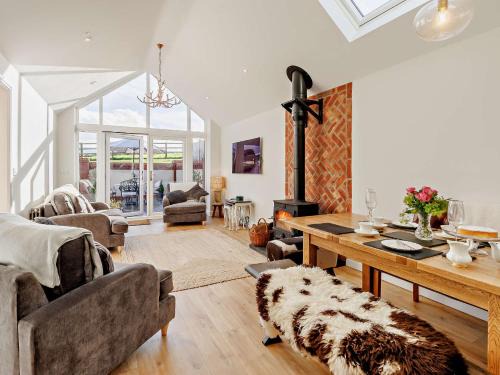 Weston-under-Redcastle House | 2 Bed in Shrewsbury 93667