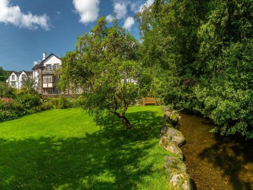 Crosthwaite Apartment | 2 Bed in Starnthwaite LCC35