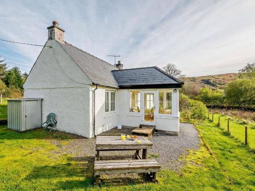 Salen House | 2 bed in Strontian CA046