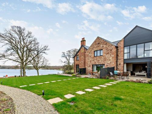 Wing House | 2 Bed in Talkin 91822