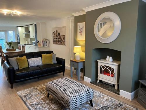 Furzebrook House | 2 Bed in Wareham oc-dc118