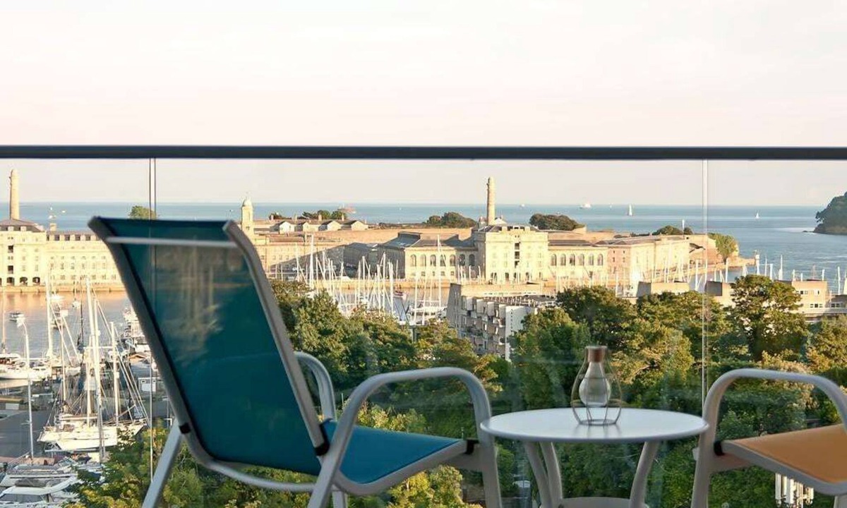 Devonport Apartment | 2 Bed - Leeward House by Pureserviced