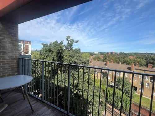 Whittington Apartment | 2 Bed luxury Flat Colindale