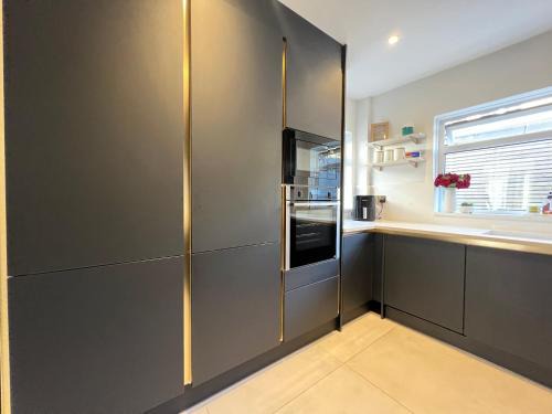 Coulsdon West House | 2 Bed Modern Luxury House