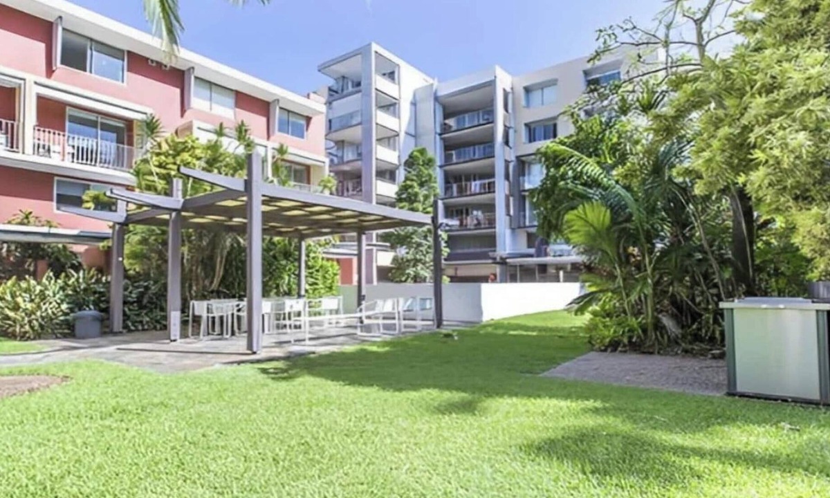 Kelvin Grove Apartment | 2-Bed Near Brisbane CBD with Pool, Sauna & BBQ