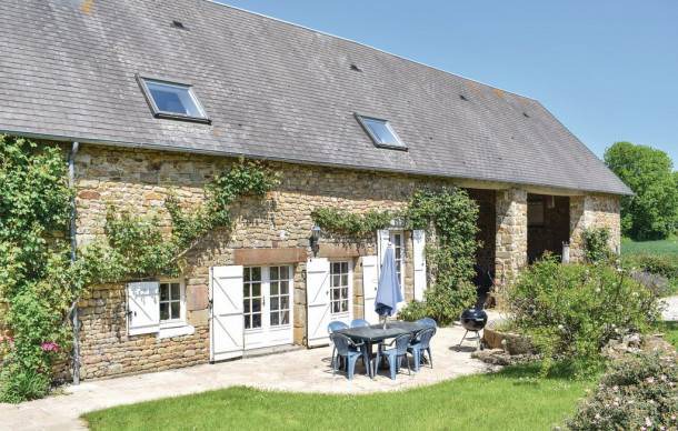 Saint-Pierre-Langers House | 2 bedroom accommodation in St. Pierre Langers