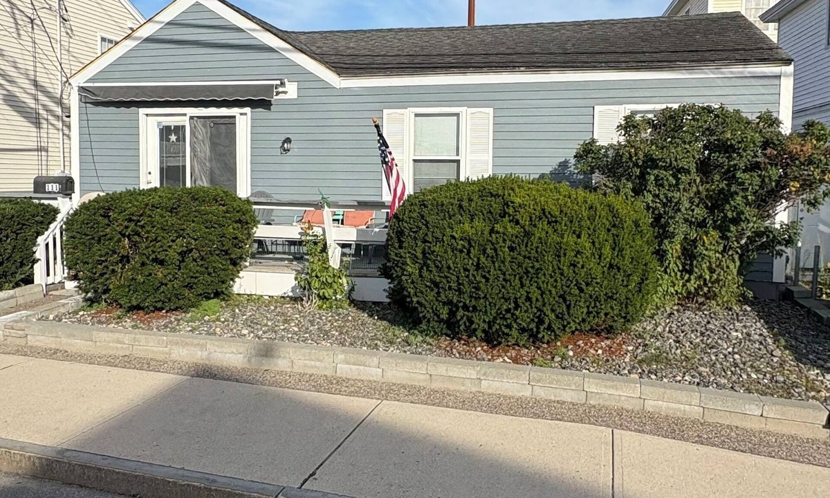 Hampton Cottage | 2-bedroom, 1-bath, cottage, centrally-located and one block from Hampton Beach