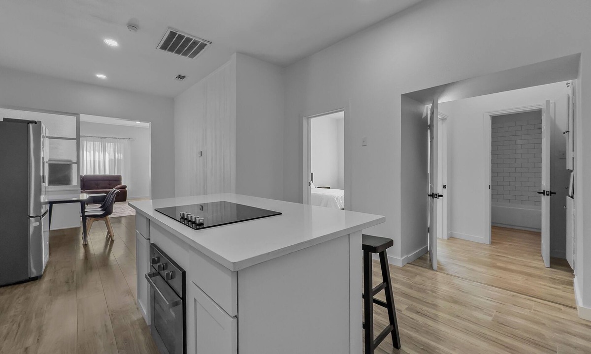 Fort Worth House | 2-bedroom 1 bath house close to Down town Fort Worth