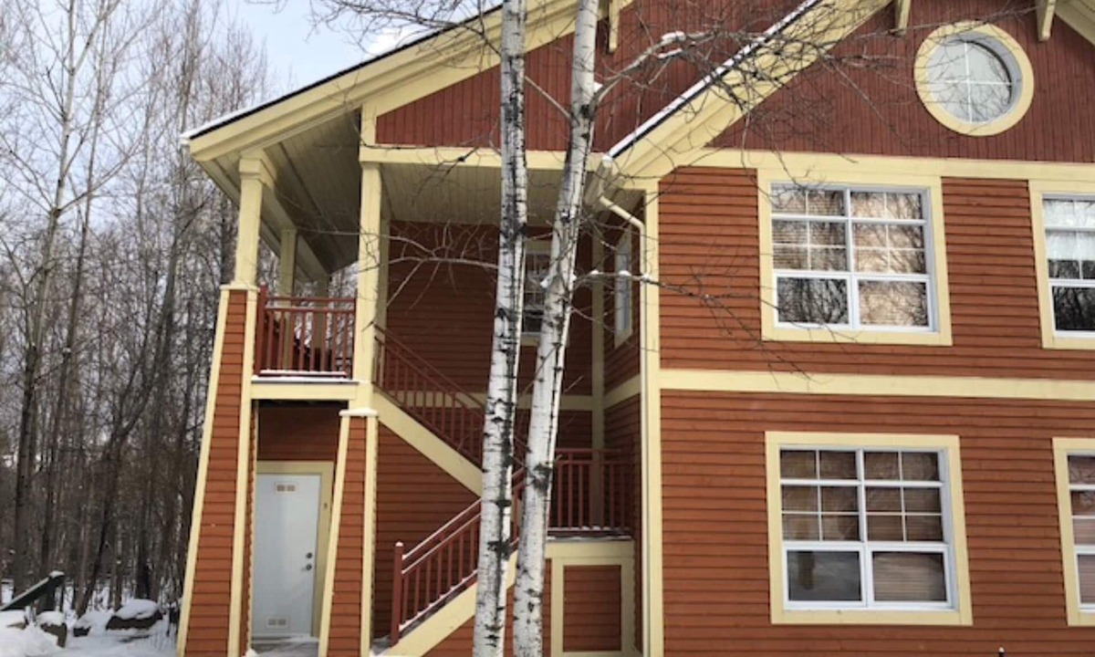 Tremblant-Les-Eaux Condo | 2 Bedroom, 2 Bathroom Condo in Les Eaux, hot tub and sauna