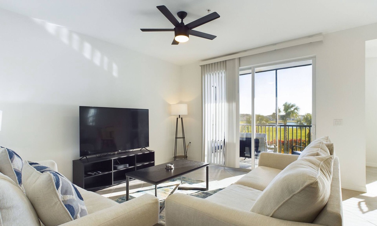 Immokalee Condo | 2-bedroom, 2-bath LUX condo with Golf, Spa, Pool, Hot tub + more