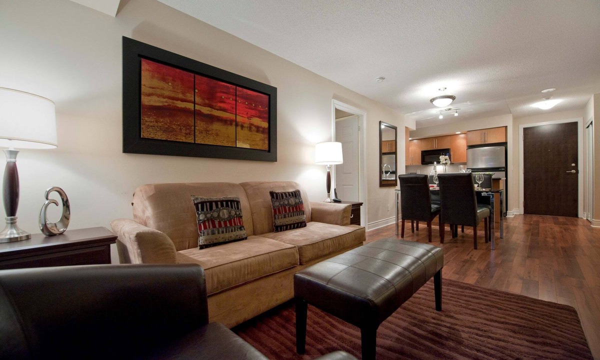 Unionville Apartment | 2 Bedroom/2 Bathroom Suite