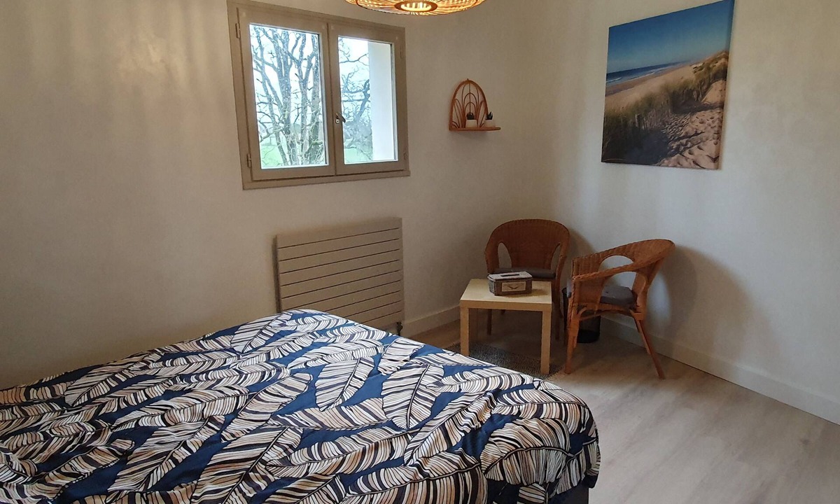 Le Givre House | 2-bedroom 3* gîte with heated pool! 15 min from the sea