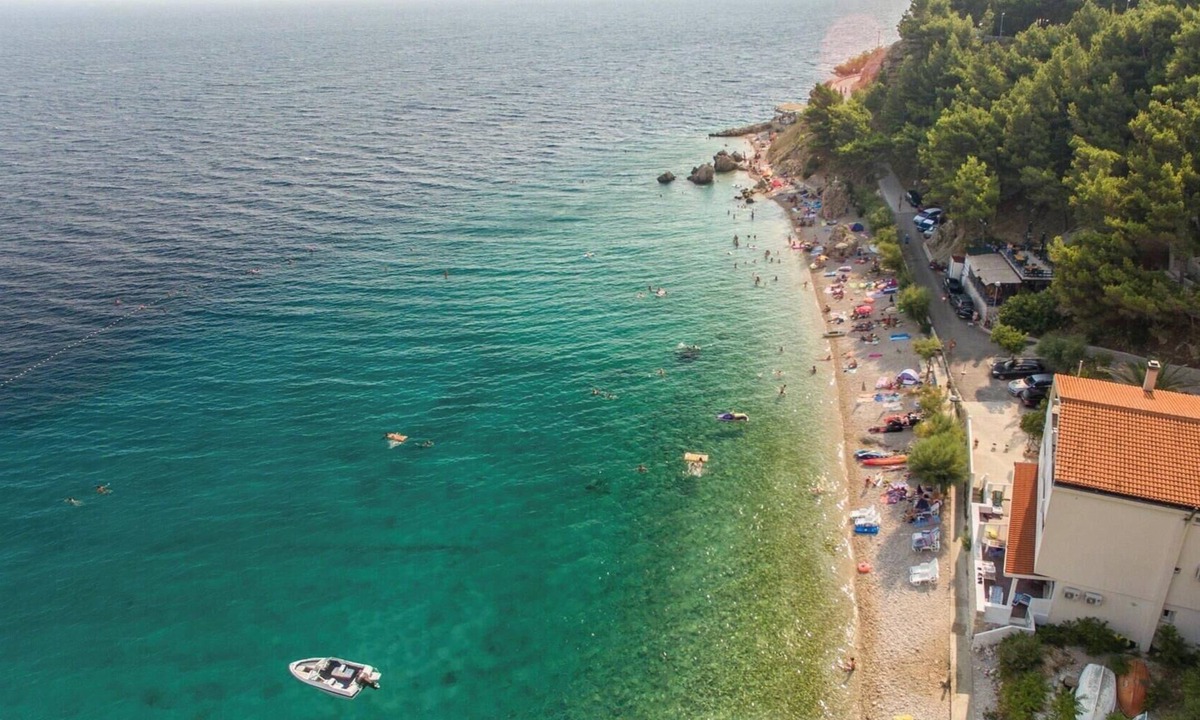 Mimice Apartment | 2 Bedroom, 4 Guests, Direct on a stunning beach
