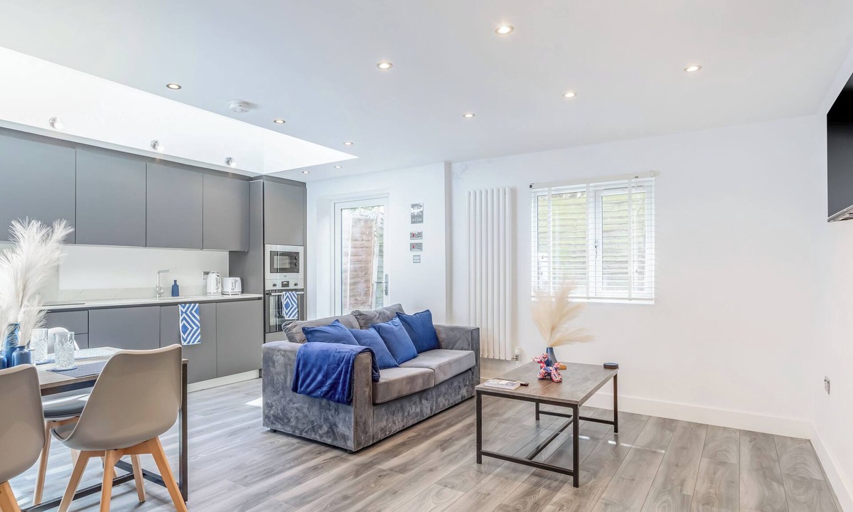 Kilburn Cottage | 2 bedroom accommodation in All Greater London