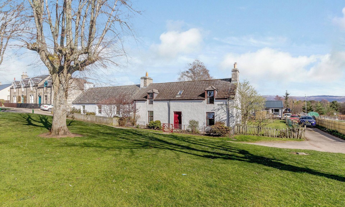 Grantown-on-Spey Cottage | 2 bedroom accommodation in Grantown-on-Spey